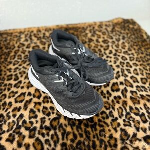 Hoka Gaviota 4 ladies shoes